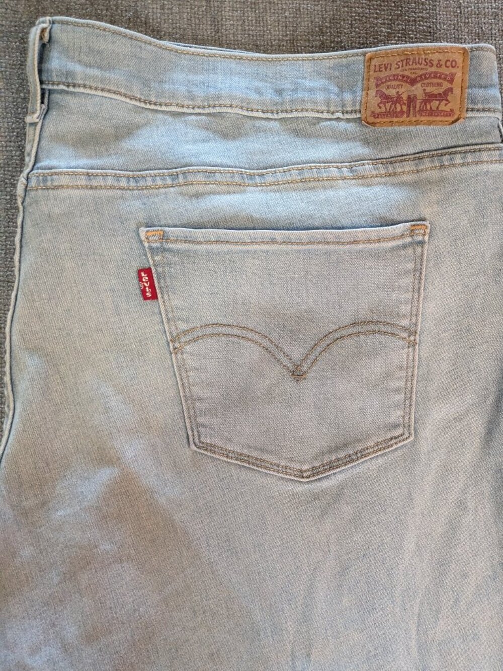 Levi's Classic Straight Women Jeans 24W Good Condition